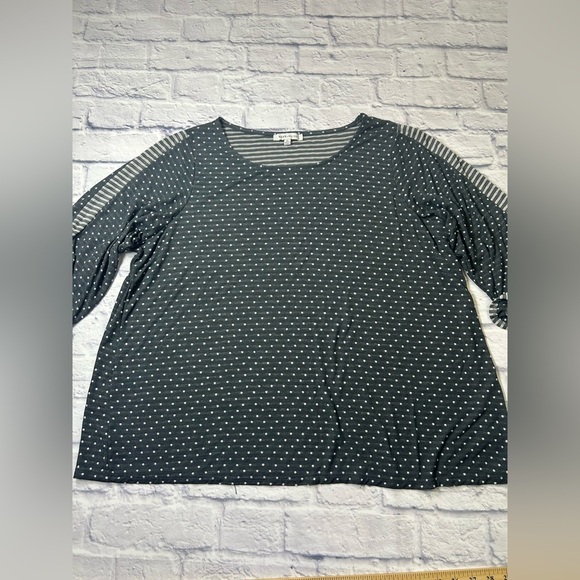 Anthropologie Rose & Olive Gray/White Polka Dot Top. 3/4 Length Sleeve. Size 2X - Picture 1 of 8